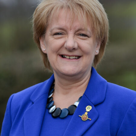 Christine Knipe  